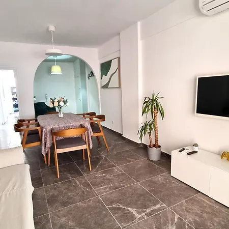 Center 2br W/ Parking And 250m Walk From * Larnaca