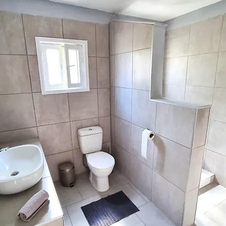 Center 2br W/ Parking And 250m Walk From * 拉纳卡