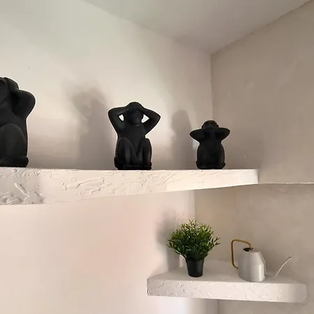 Center 2br W/ Parking And 250m Walk From 拉纳卡