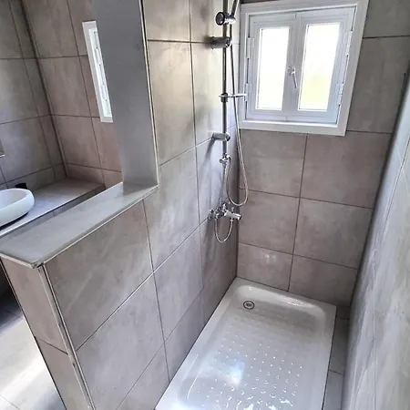Center 2br W/ Parking And 250m Walk From Apartment Larnaca