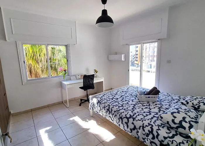 Appartamento Center 2br W/ Parking And 250m Walk From *