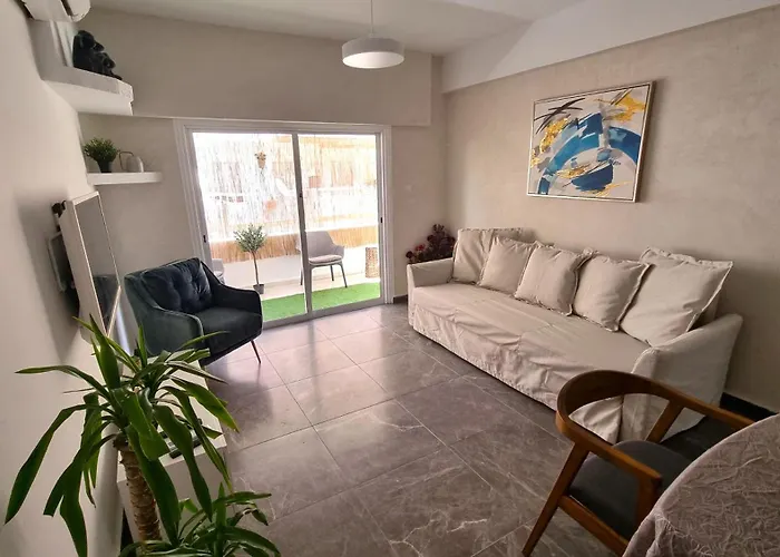 Center 2br W/ Parking And 250m Walk From * Larnaca